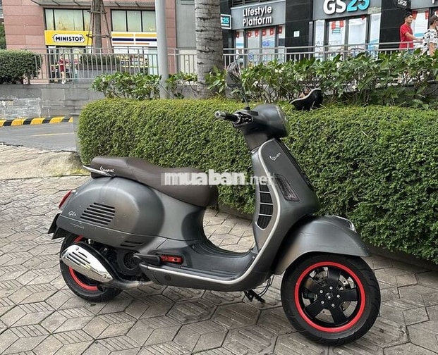 Piaggio Vespa GTS 125 Xám Đã sử dụng