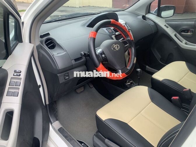 Toyota Yaris 2010 Trắng Tự động Nhật