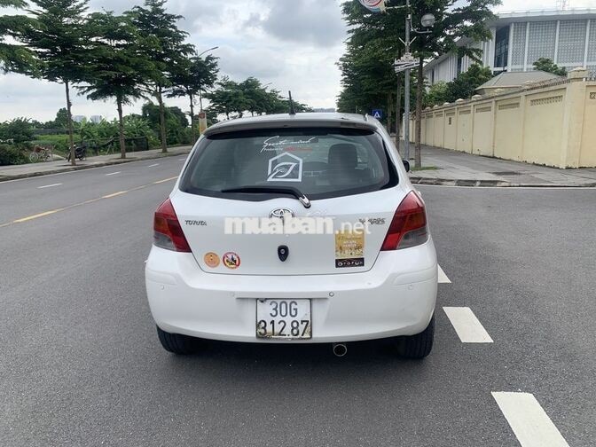 Toyota Yaris 2010 Trắng Tự động Nhật