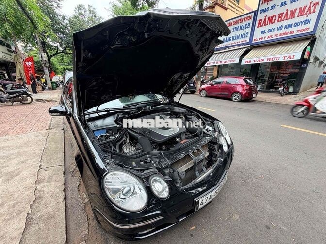 Mercedes-Benz E280 2008 Đen 5 chỗ