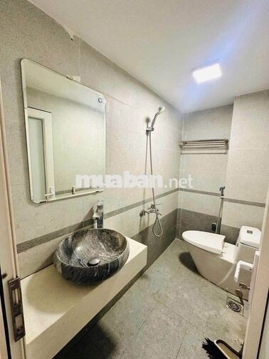 Cho thuê nhà Ngô Gia Tự - 50m - 3PN - Full nội thất đẹp. Giá 7tr