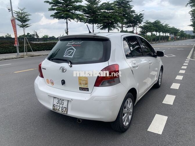 Toyota Yaris 2010 Trắng Tự động Nhật