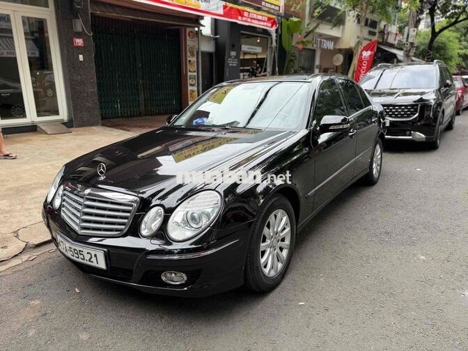 Mercedes-Benz E280 2008 Đen 5 chỗ