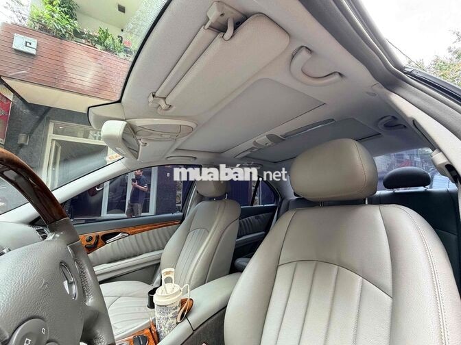 Mercedes-Benz E280 2008 Đen 5 chỗ