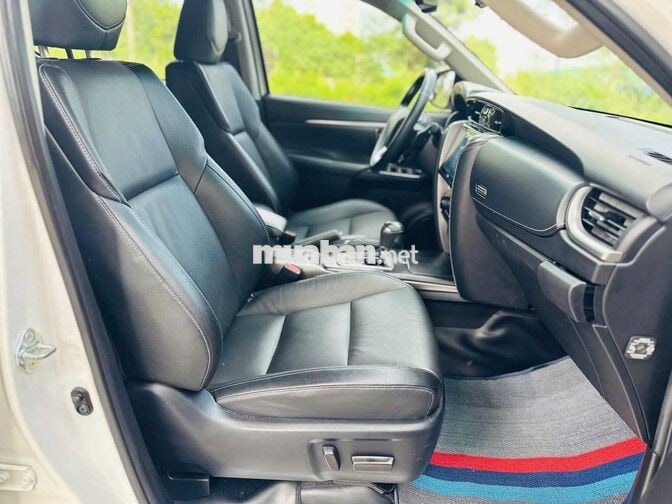 Toyota Fortuner 2.4G AT 2022 Trắng