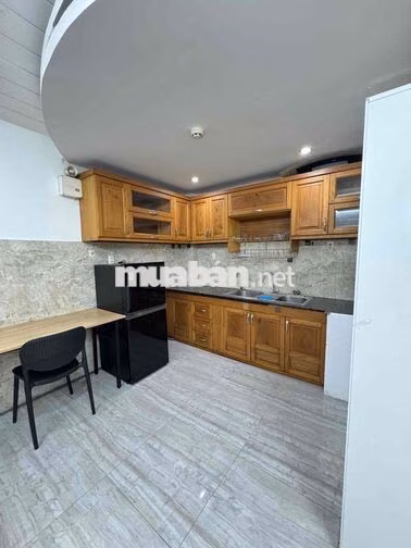 STUDIO FULL NỘI THẤT- MÁY GIẶT RIÊNG- NGAY TRỆT- GẦN HVHK CS2