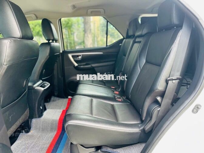 Toyota Fortuner 2.4G AT 2022 Trắng