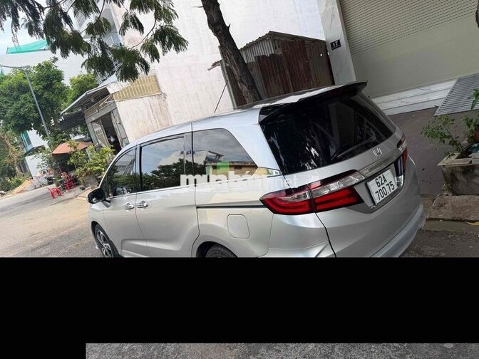 Honda Odyssey 2016 Bạc 7 chỗ Tự động Xăng 100000 k