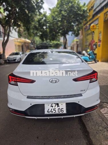 Hyundai Elantra GLS MT 2019 Số sàn Trắng