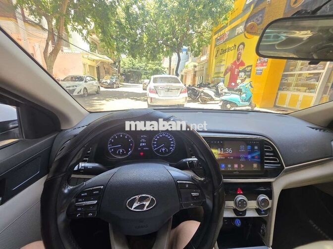 Hyundai Elantra GLS MT 2019 Số sàn Trắng