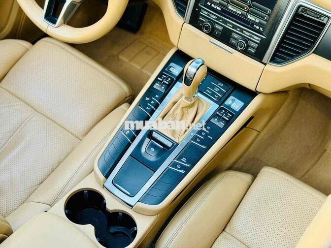 Porsche Macan Model 2015 Xanh PDK 7 cấp