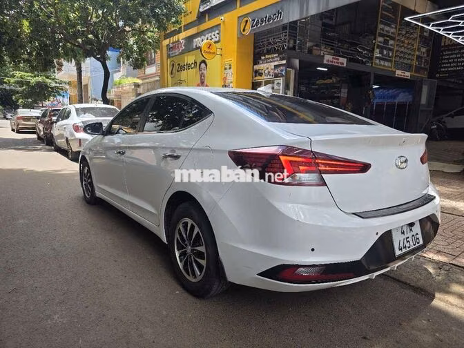 Hyundai Elantra GLS MT 2019 Số sàn Trắng