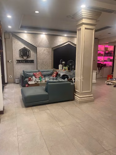 Cho thuê nhà mặt phố Bùi Thị Xuân, Hai Bà Trưng, tầng 1, DT 80 m2