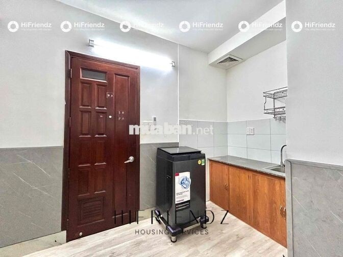 PHÒNG TRỌ 1 PHÒNG NGỦ - THANG MÁY - TÁCH BẾP -  KẾ BÊN ĐẠI HỌC Y DƯỢC