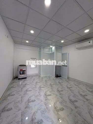 Cho thuê nhà hẻm xe hơi đường Mai Xuân Thưởng, quận 6