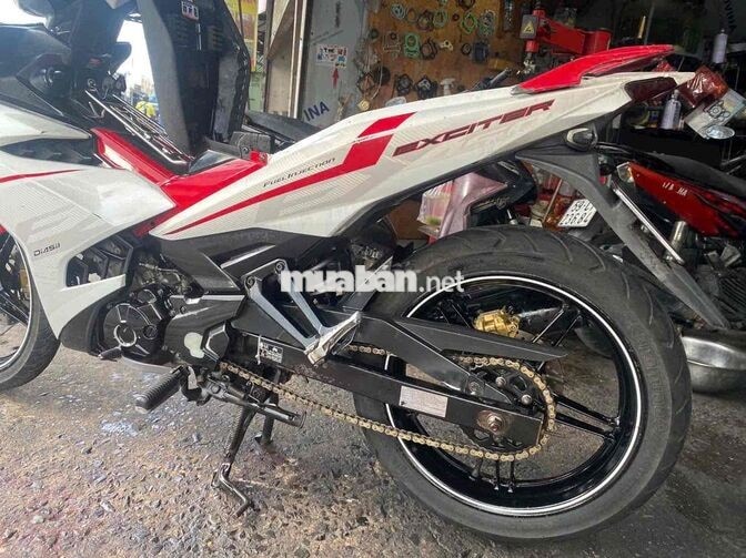Yamaha Exciter 2016 Trắng, Đỏ Côn tay