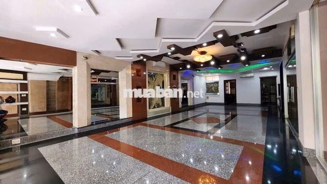 Cho thuê nhà mới  Mặt Tiền 9x22m 3 lầu  Lương Nhữ Học Quận 5