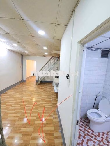 NHÀ NGUYÊN CĂN Q4 SẴN 2PN CÁCH ĐH TÀI CHÍNH MARKETING 1KM
