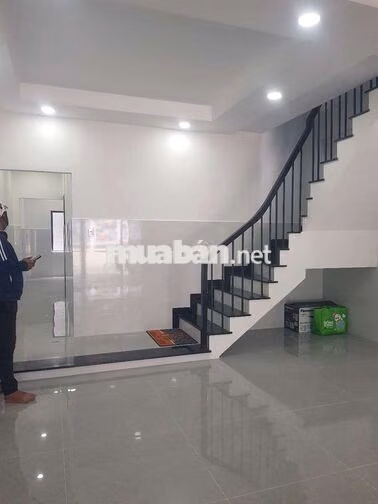 CHO THUÊ NHÀ 1 TRỆT 1 LẦU, DT 5×20 CÓ 3PN,2WC. ĐƯỜNG XE TẢI THÔNG