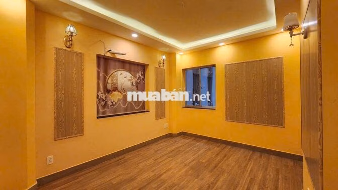 Cho thuê nhà mới  Mặt Tiền 9x22m 3 lầu  Lương Nhữ Học Quận 5