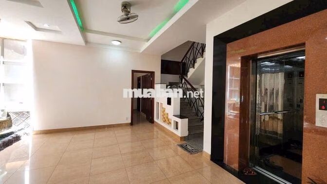 Cho thuê nhà mới  Mặt Tiền 9x22m 3 lầu  Lương Nhữ Học Quận 5