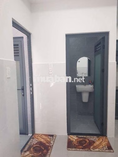 CHO THUÊ NHÀ 1 TRỆT 1 LẦU, DT 5×20 CÓ 3PN,2WC. ĐƯỜNG XE TẢI THÔNG