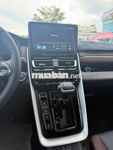 TOYOTA INNOVA CROSS 2.0V 2026 TRẮNG