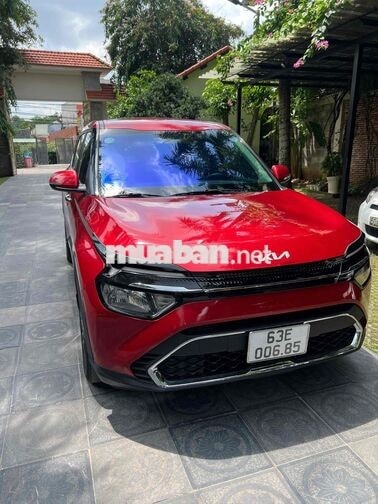 Kia Carens 7 chỗ Tự động màu Đỏ