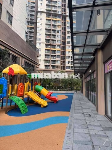 bán căn Akari Võ Văn Kiệt 95m2 3PN, 2WC tầng cao giá 5,7 tỷ