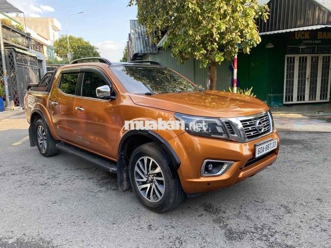 Nissan Navara SX 2020 Dầu Nâu