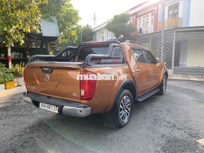 Nissan Navara SX 2020 Dầu Nâu