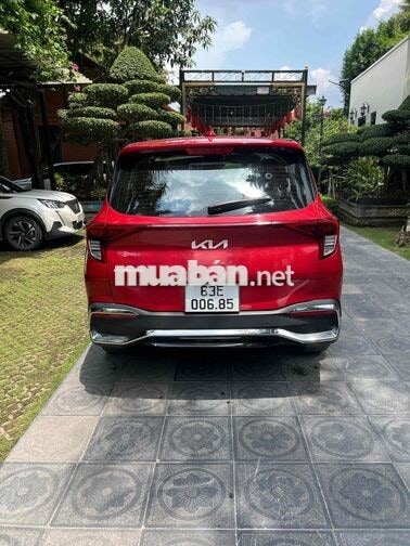 Kia Carens 7 chỗ Tự động màu Đỏ