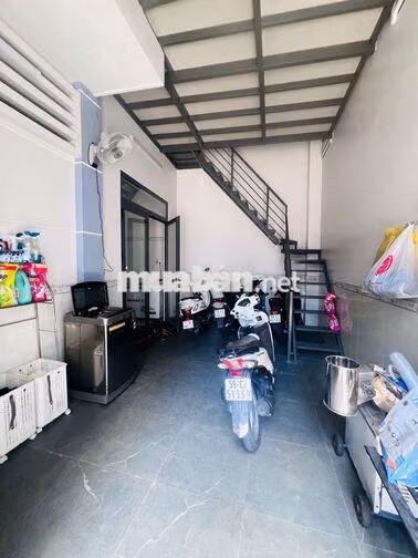 BÁN ĐẤT TẶNG BIỆT THỰ 2 TẦNG + DÃY 8 PHÒNG TRỌ – HẺM 6M – LÝ PHỤC MAN