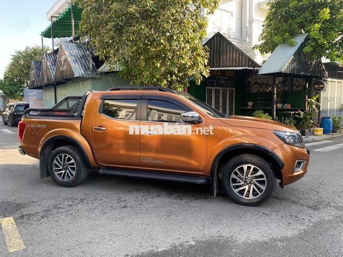 Nissan Navara SX 2020 Dầu Nâu