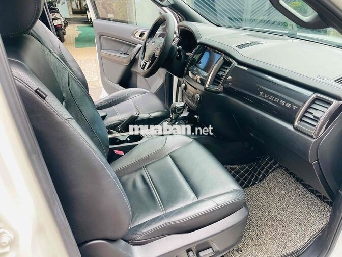 Everest Titanium 4WD 2019 Trắng 1 chủ full hãng