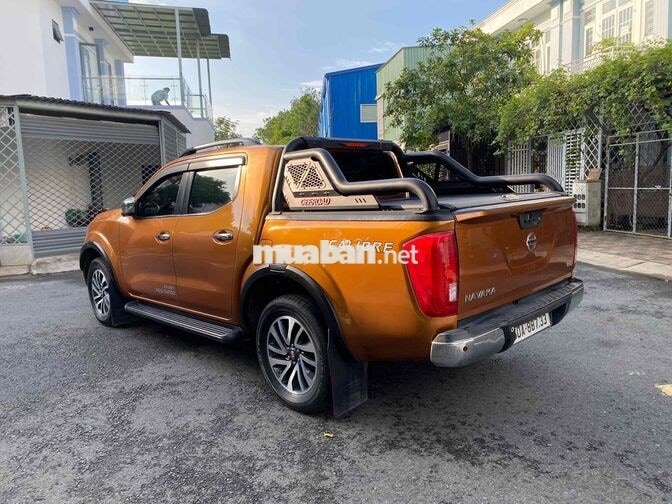Nissan Navara SX 2020 Dầu Nâu