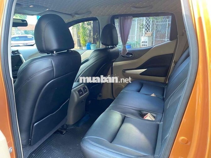 Nissan Navara SX 2020 Dầu Nâu