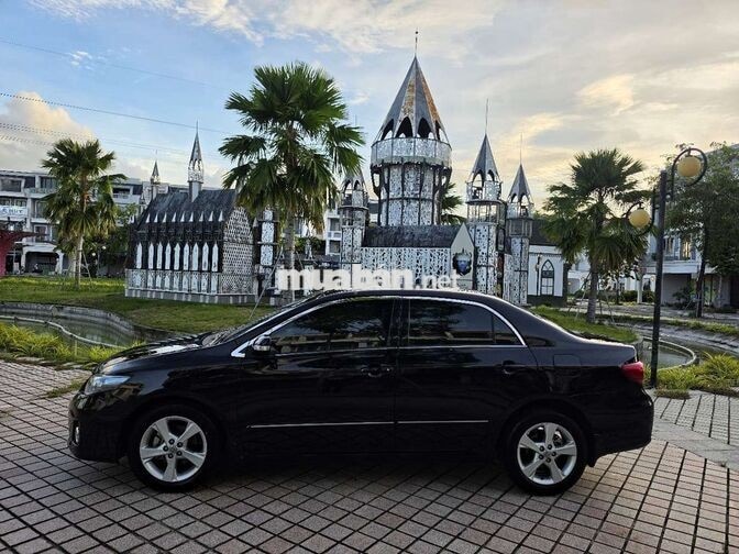 COROLLA ALTIS 2011 2.0V 47.000 km SIÊU CỌP