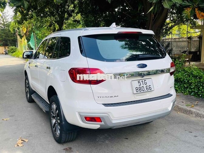 Everest Titanium 4WD 2019 Trắng 1 chủ full hãng