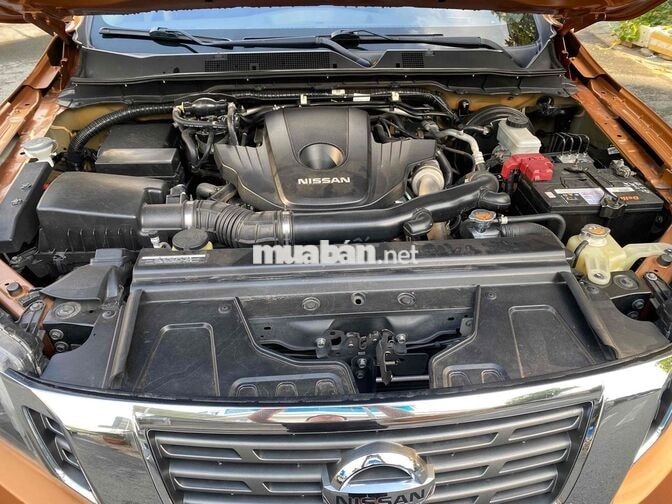Nissan Navara SX 2020 Dầu Nâu