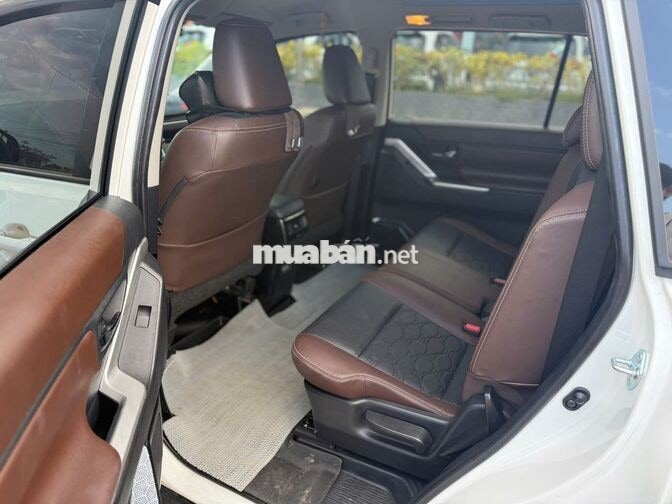 TOYOTA INNOVA CROSS 2.0V 2026 TRẮNG