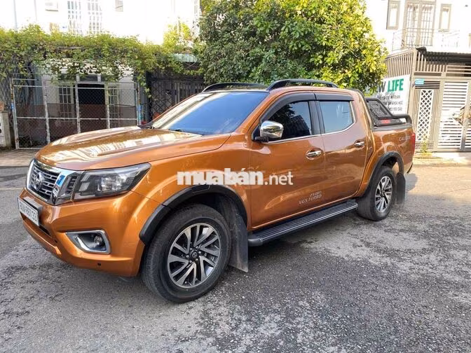 Nissan Navara SX 2020 Dầu Nâu