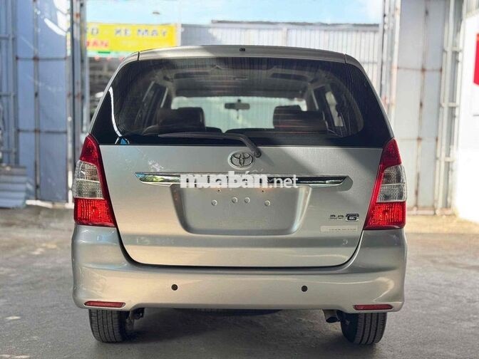 Toyota Innova 2.0G Tự động Bạc 72.000km