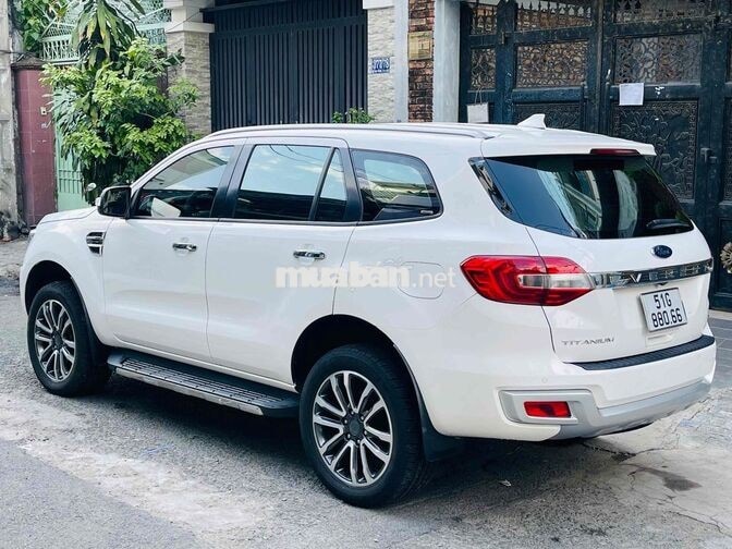 Everest Titanium 4WD 2019 Trắng 1 chủ full hãng