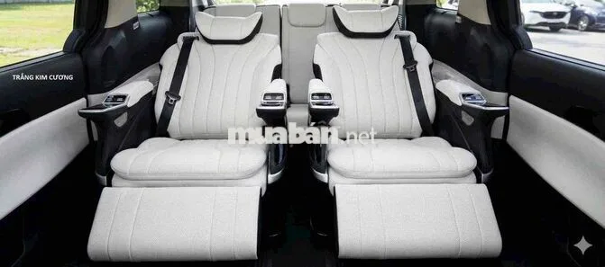 KIA Carnival 1.6T HEV Signature 2 Ghế Vip(HãngKia)