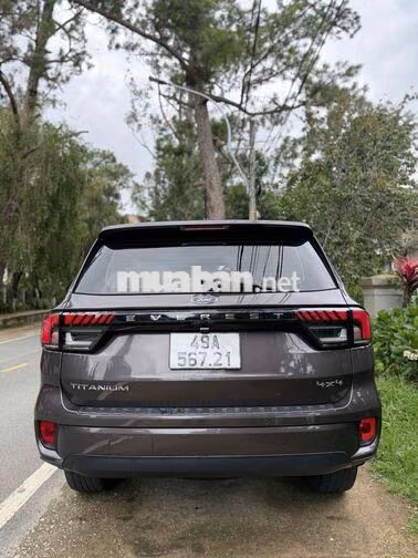 Ford Everest Titanium 4WD( 2 cầu ) 2023 Nâu 7 chỗ