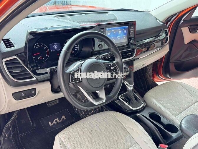 Kia Seltos Luxury 2020 46.000km Cam
