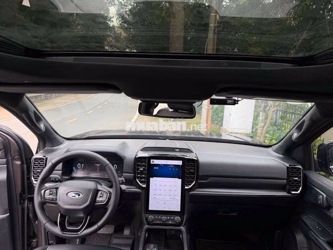 Ford Everest Titanium 4WD( 2 cầu ) 2023 Nâu 7 chỗ
