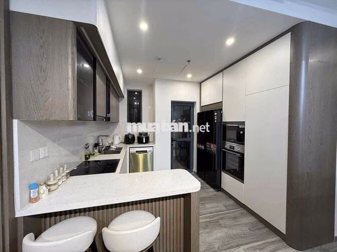 Bán giá gốc CĐT 10,5tỷ 3PN3WC 121m2 Diamond Centery lịch tt 3năm