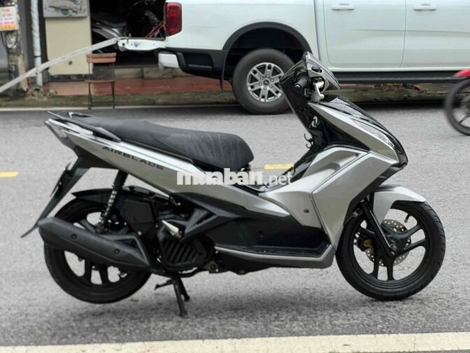 Honda Air Blade Bạc Biển Đẹp 2014